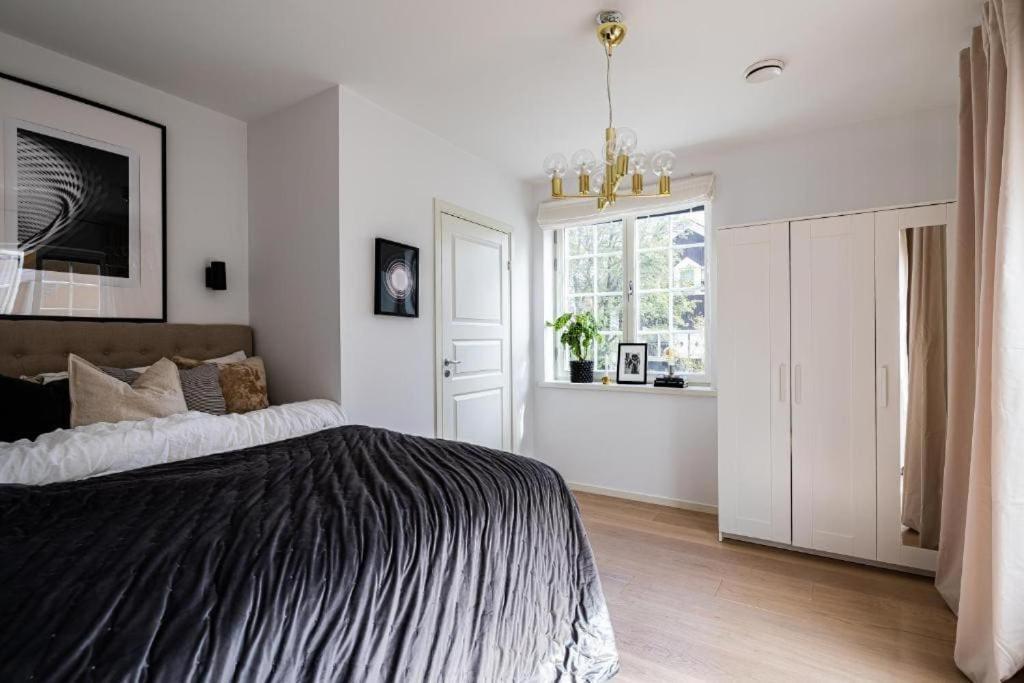 Beautiful And Modern Accommodation Near Stockholm City Exterior photo